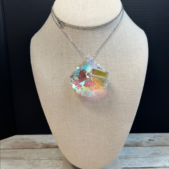 Oversized Crystal Aurora Borealis Pendant Necklace - Picture 2 of 7